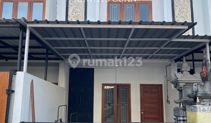 Modern Minimalist House for Sale at Teuku Umar Location