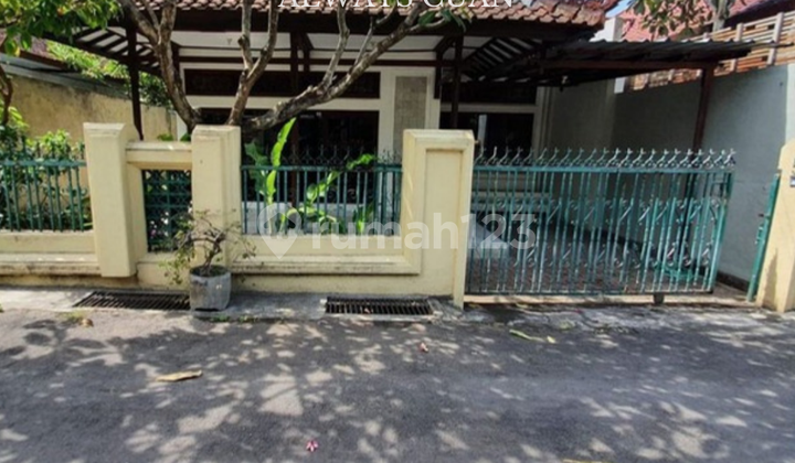 Dijual Tanahdan Bangunan Rumah Daerah Renon