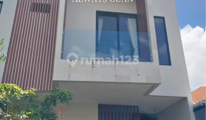 Rumah Dua Lantai dengan Garden Mini Dijual Area Renon Rumah Dua Lantai dengan Garden Mini Dijual Area Renon