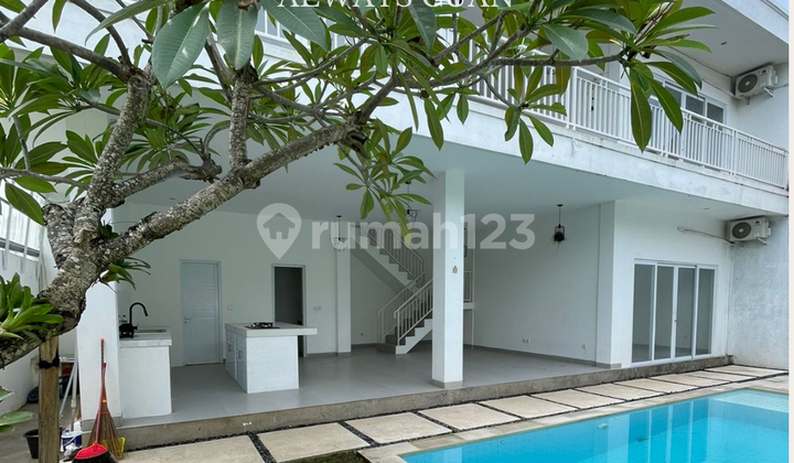 2-Storey Villa with Private Swimming Pool for Sale in Munggu Area