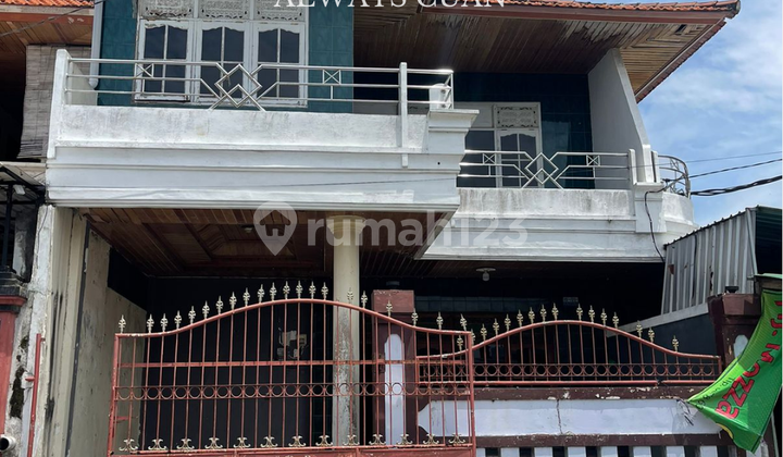 2-Story House Highly Strategic Location on Jl Merdeka Raya Xi Kuta