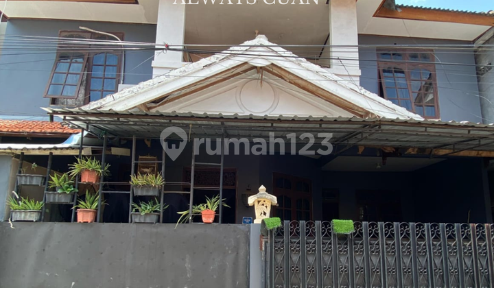 Rumah Dua Lantai Dijual Lokasi Jl Palapa Sesetan