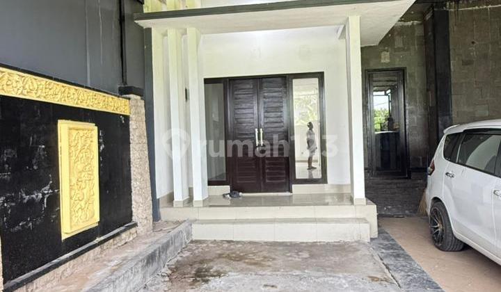 Rumah 2 Lantai Dangan 4 Kamar Tidur Area Cokrominoto Dijual 2