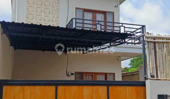 rumah 2 lantai 3 kamar tidur area ungasan bali