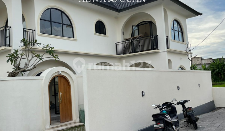For Sale 2 Units Modern Villa Canggu-Buduk