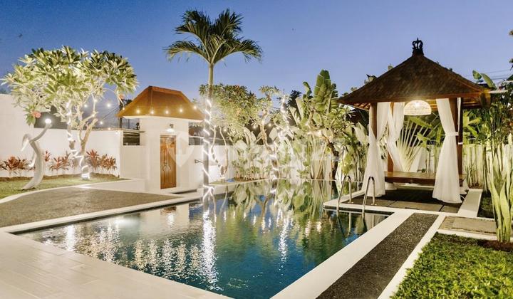 Villa 2 Lantai Lokasi Bumbak Kerobokan Dijual 2