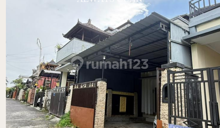 Rumah 2 Lantai Dangan 4 Kamar Tidur Area Cokrominoto Dijual