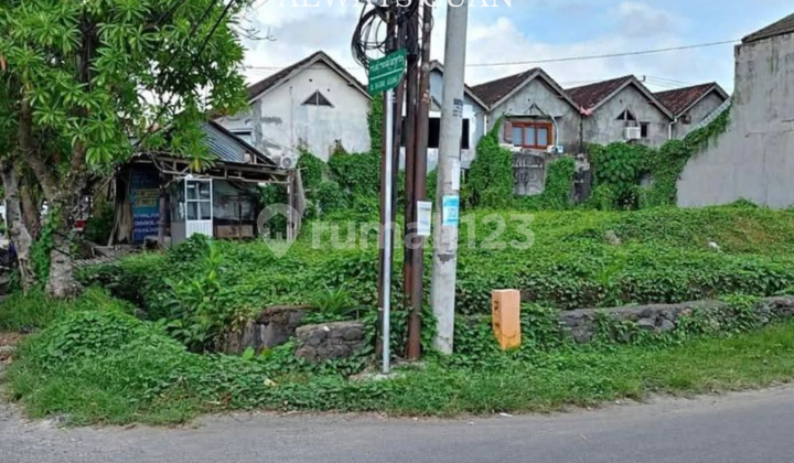 Land area of 2 acres by the roadside in South Denpasar.