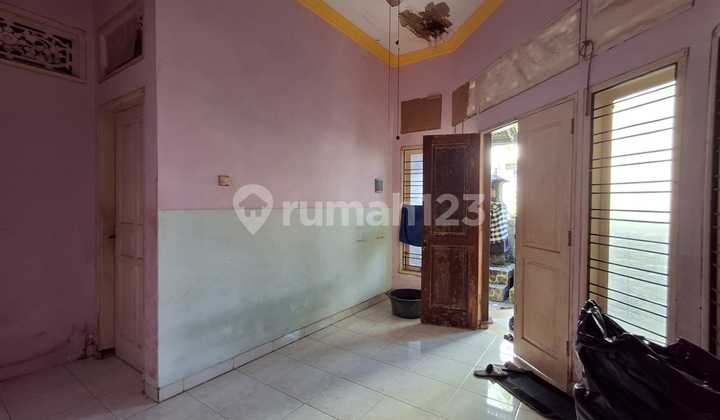 Rumah 1 Lantai dengan 3 Kamar Tidur Area Kerobokan Bali 2