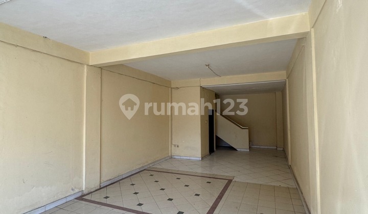 Disewakan Ruko Bangunan Usaha 2 Lantai -Gunung Agung