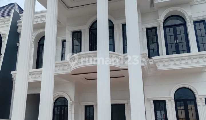 Nirwana Garden Townhouse Nirwana Garden Townhouse