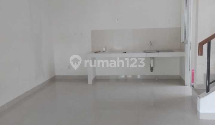 Rumah 2 Lantai Siap Huni di Cluster Tesla,Gading Serpong Rumah 2 Lantai Siap Huni di Cluster Tesla,Gading Serpong