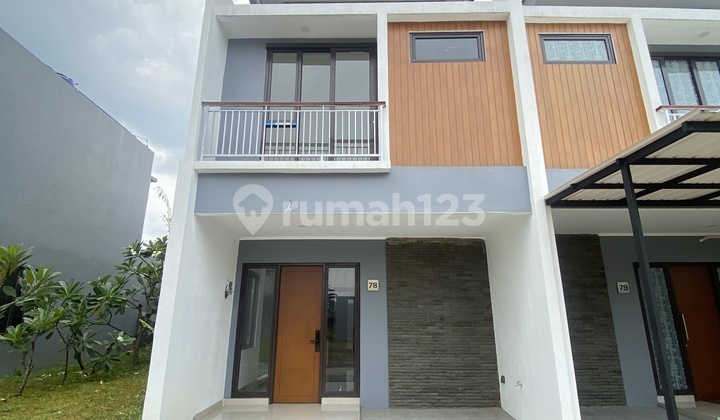 Rumah Modern Shm Strategis 2 Lantai Siap Huni