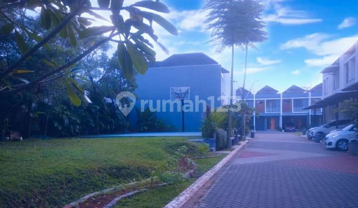 Townhouse Siap Huni di Jl.surya Kencana Pamulang Unpam Townhouse Siap Huni di Jl.surya Kencana Pamulang Unpam