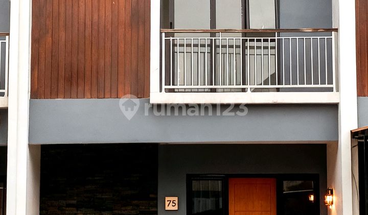 2-Story House Ready to Occupied, Strategic Location Near Pamulang Campus