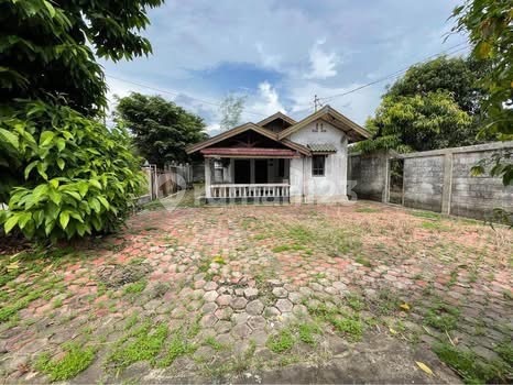 House and Land For Sale Along Provincial Road in South Kalimantan House and Land For Sale Along Provincial Road in South Kalimantan