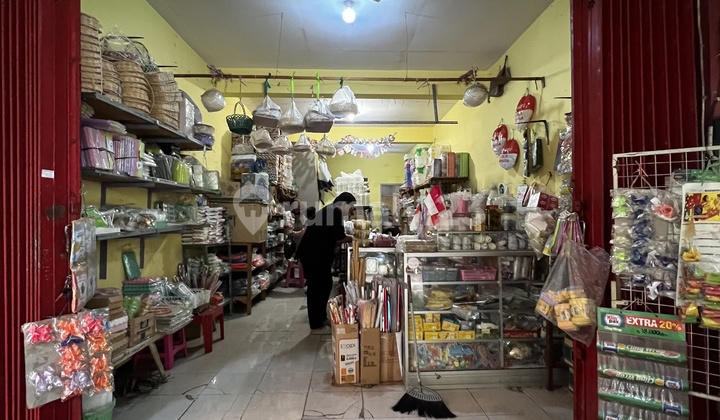 2-Story Shophouse with Active Business in Sawojajar Market 2