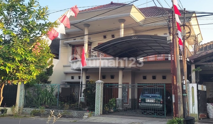 Dijual Rumah Besar 2 Lantai Di Jalan Papa Hijau, Malang*