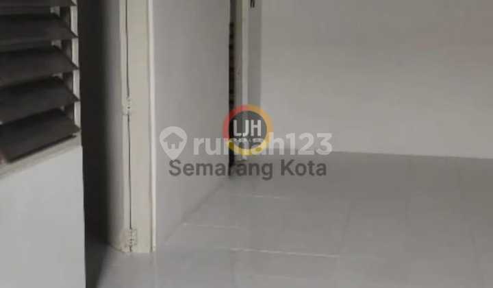 Business Building in Tanah Mas Area 2