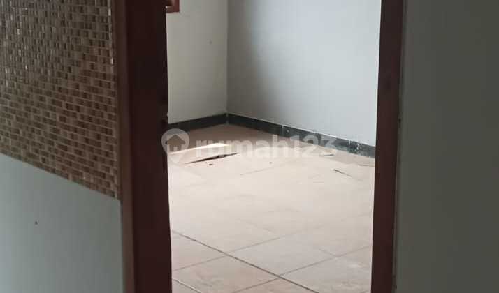 Ready-to-Use Shop House on Soekarno Hatta Street 2