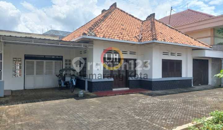 Rumah Lama di Jalan Rejosari 1
