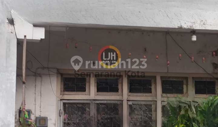 Ruko di Gang Besen 1