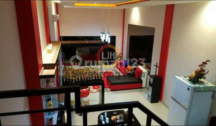 Ruko Bagus di Jalan Kartini 3 Lantai Listrik 4500 W Air Artetis Sertifikat SHM Ruko Bagus di Jalan Kartini 3 Lantai Listrik 4500 W Air Artetis Sertifikat SHM