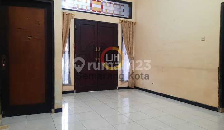 Rumah Siap Huni di Jalan Stonen Utara 2