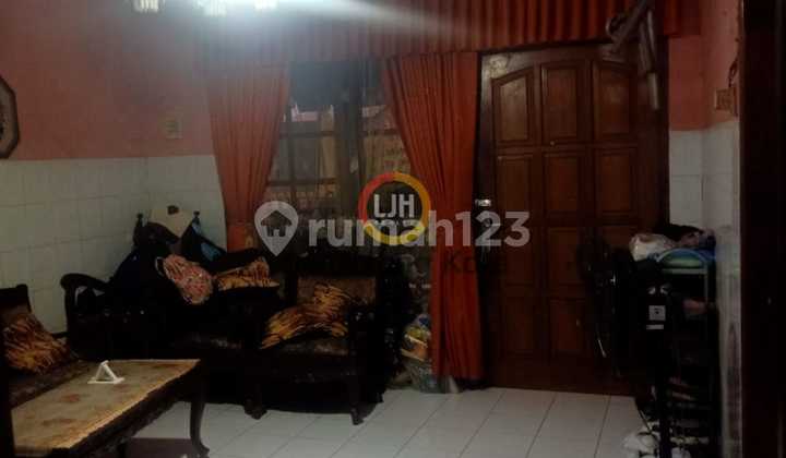 Rumah di Jalan Nakula Raya 1