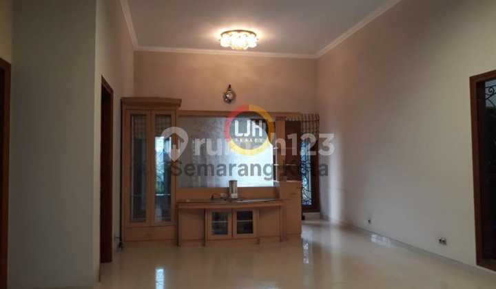 Rumah Siap Huni di Jalan Krakatau 1