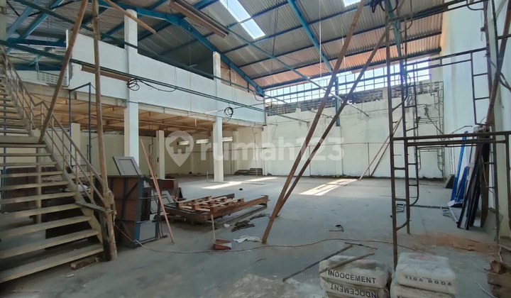 Strategic Warehouse & Office in Bandung Strategic Warehouse & Office in Bandung