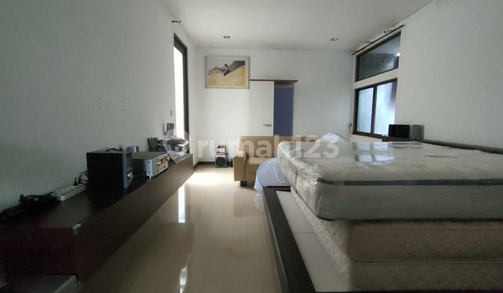Rumah luas Siap Huni Di Setia Budi Bandung 2