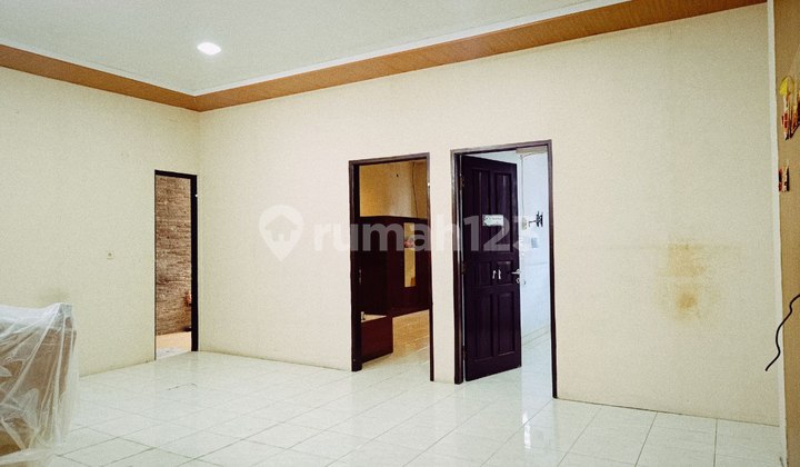 Ruko/Rumah 3 Lantai di Astanaanyar, Bandung Ruko/Rumah 3 Lantai di Astanaanyar, Bandung