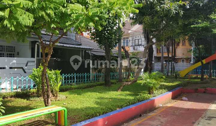 Rumah Hook-Style View Taman - Lokasi Strategis & Super Nyaman
