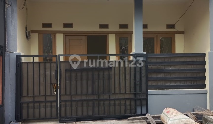 Friendly house for sale in Pondok Ungu Permai(B0032)