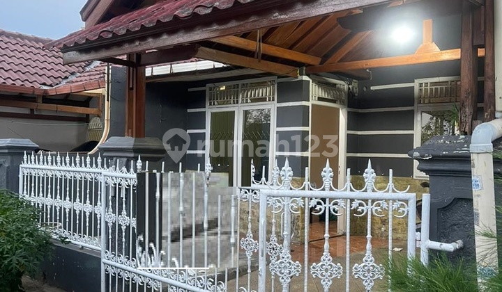 Sell a nice house in Villa Indah Permai, North Bekasi (C0971)