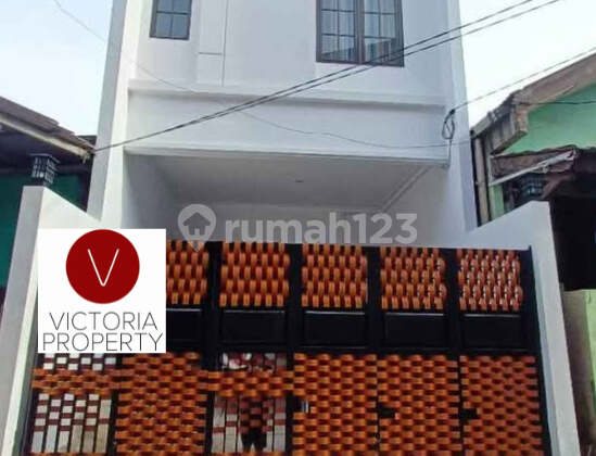 2-Storey House in Ciracas, East Jakarta - Freehold Title - Move-In Ready