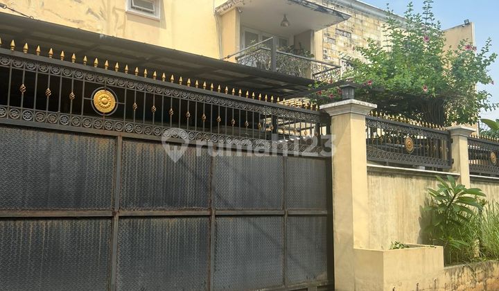 Jual Rumah Luas Mewah di Bawah Harga Pasar di Cibubur 2