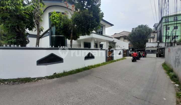 Dijual Rumah Mewah Besar Pinggir Jalan Rayaharjamukti, Cimanggis, Depok.