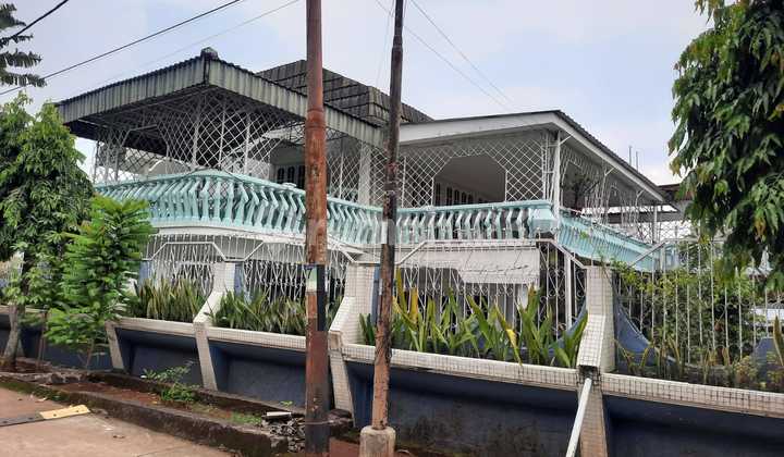 Sewa Rumah Berkolam Renang Di Cibubur Dekat Lrt. 2