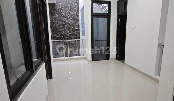 Puri Indah House Size 8x15, Land Area 250 M², 3.5 Floors, Price 4.75 M Negotiable 2