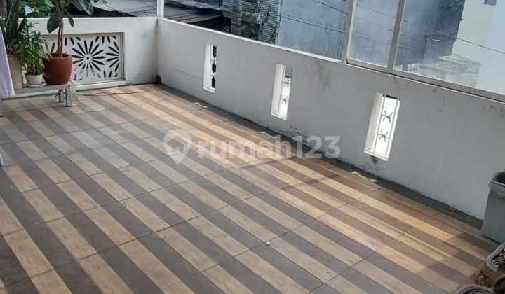 Dijual Rumah 2 Lantai Siap Huni Dekat Stasiun KRL Pondok Ranji di Jl Wr Supratman Ciputat 2