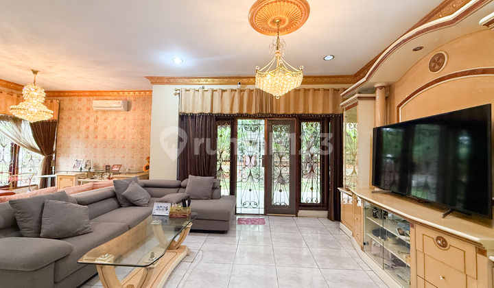 For Sale House in Duren Sawit Hoek 400M2 East Jakarta