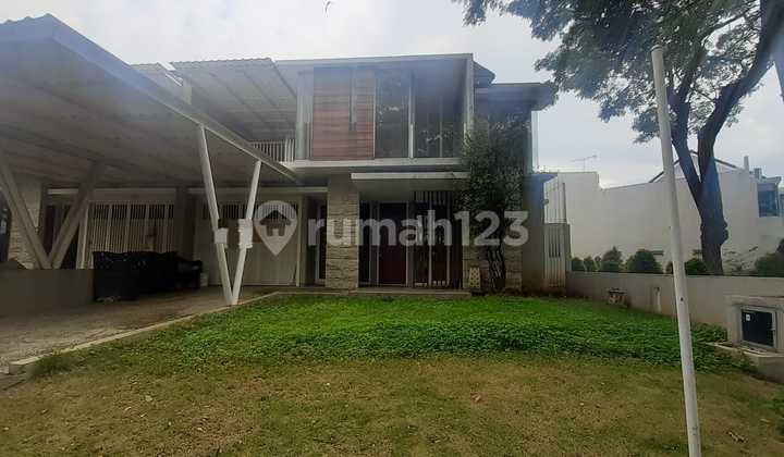 Nice 2-Story Luxury House Ready to Occupy in Tembalang Area, Semarang