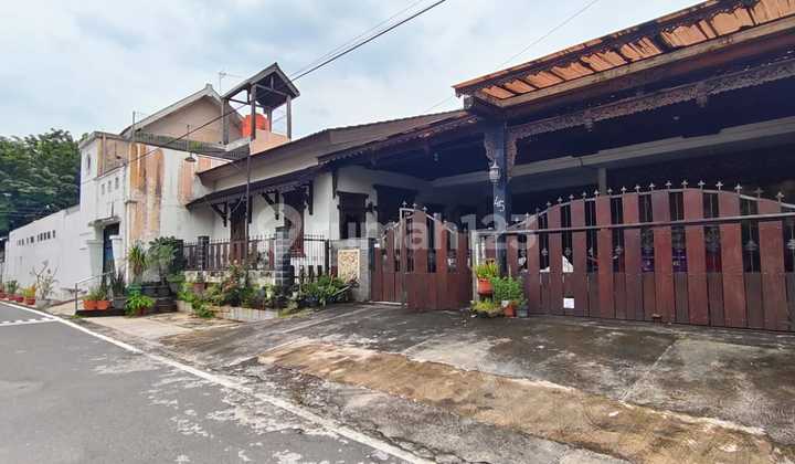 Rumah Lokasi Strategis terletak di Semarang Selatan 2