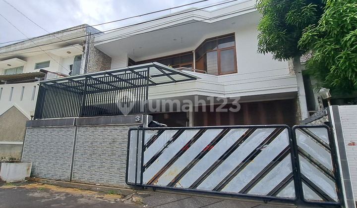 Rumah Mewah Siap Huni Daerah Tengah Kota Semarang (Brpd)