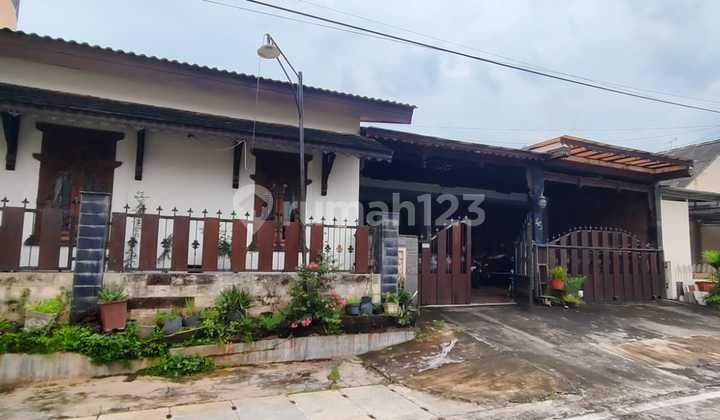 Rumah Lokasi Strategis terletak di Semarang Selatan 1
