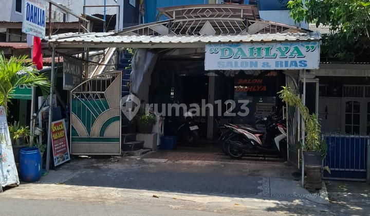 Shop House on Sampangan Main Road