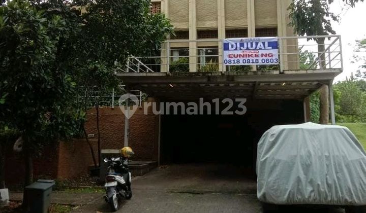 Rumah Mewah Dijual Cluster Brassia