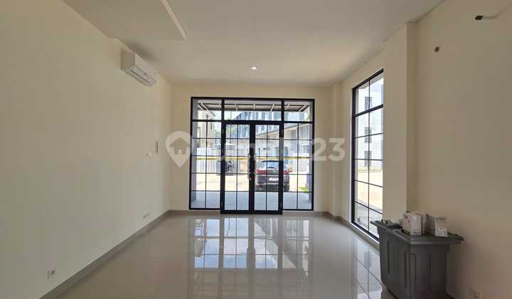 For Rent: Strategic Location Shop House 2